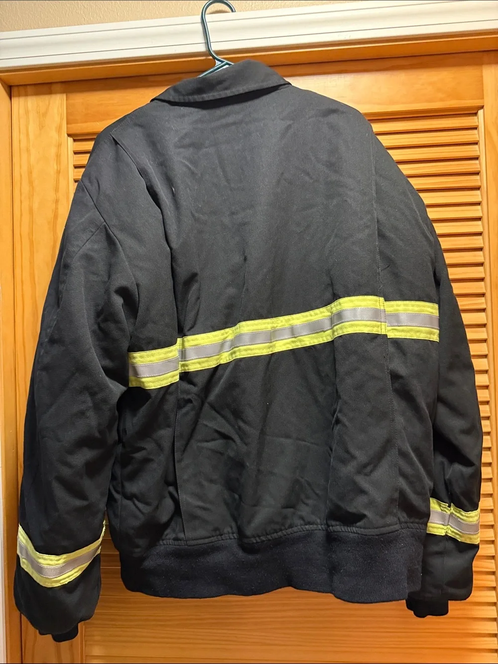FR Arctic Black Safety Jacket with Reflective Yellow Stripes XL/T